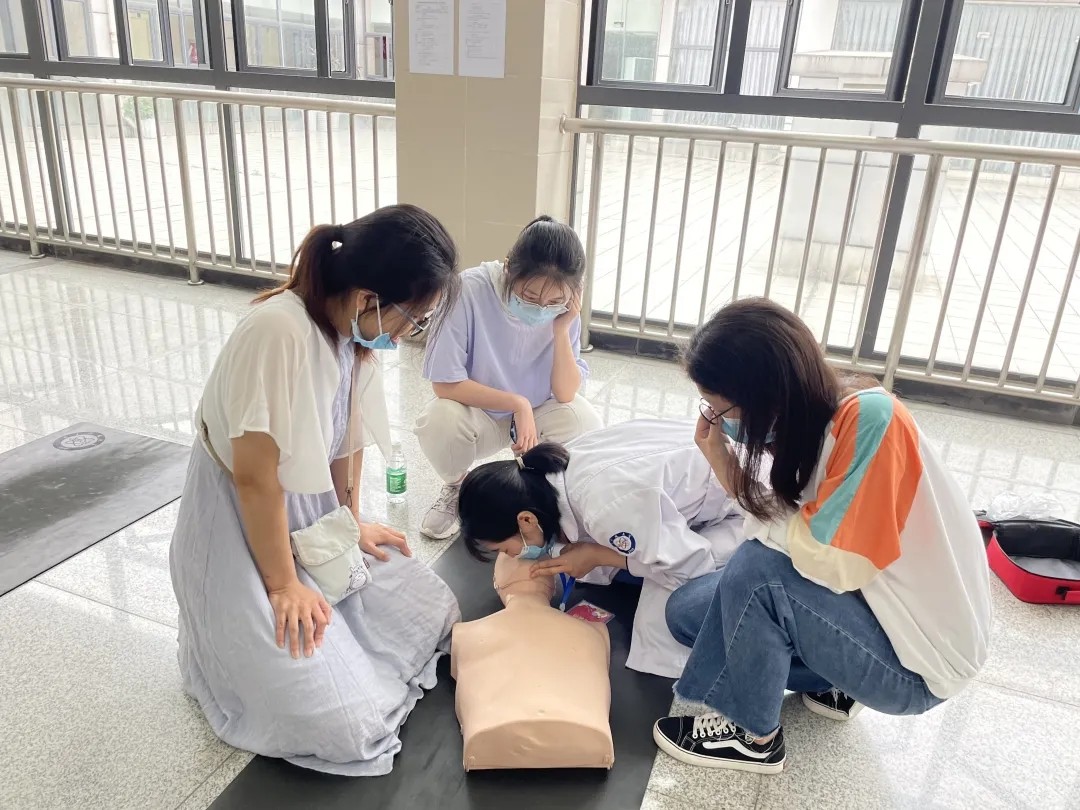 1622079098339520.jpg 1622079098339520.jpg