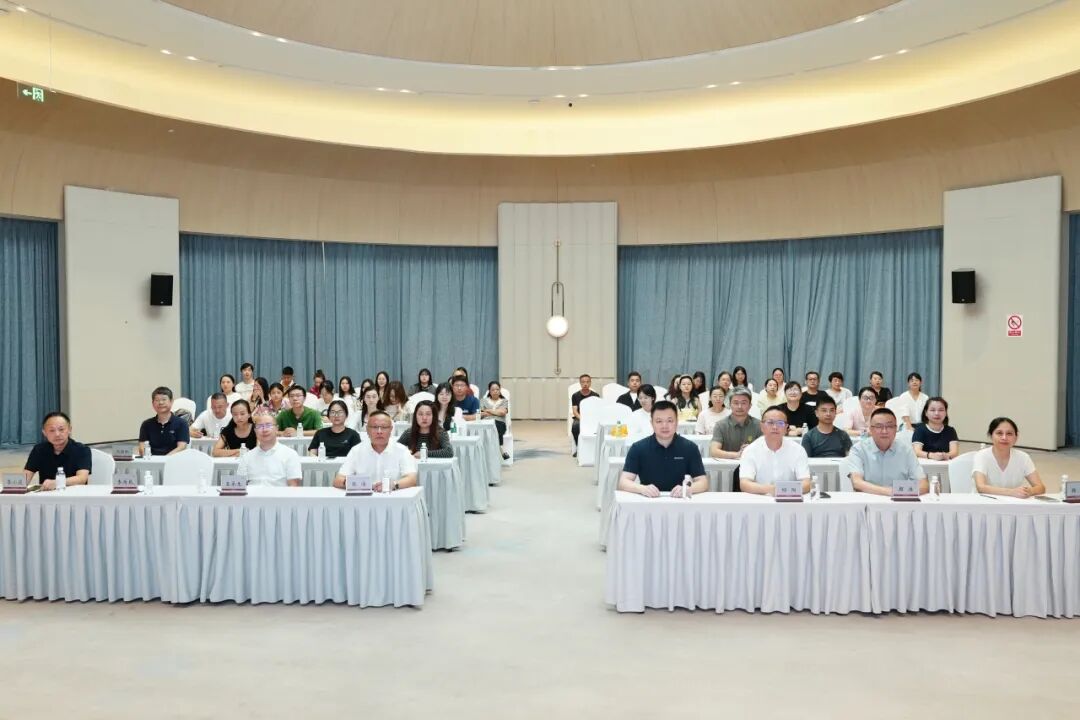 1761889546956940.jpg cb977ebe806032d3c93bc40c8ec7486a.jpg