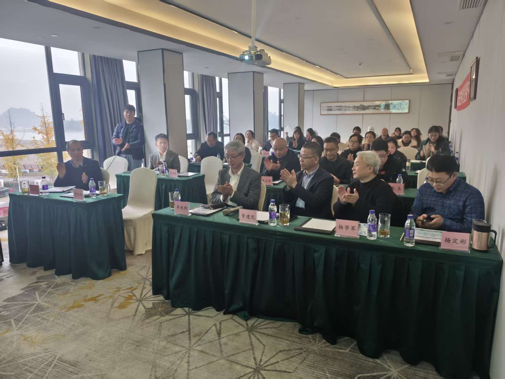 1769753945676416.jpg 杨学军.jpg